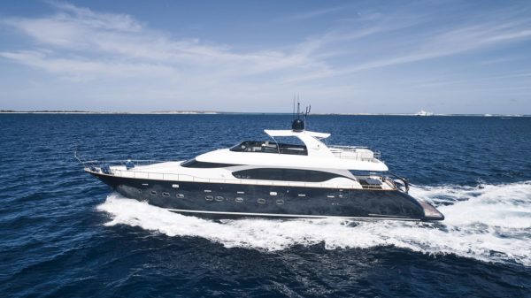 MAIORA 99 vip yacht rent ibiza