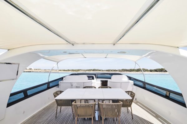 MAIORA 99 vip yacht rent ibiza